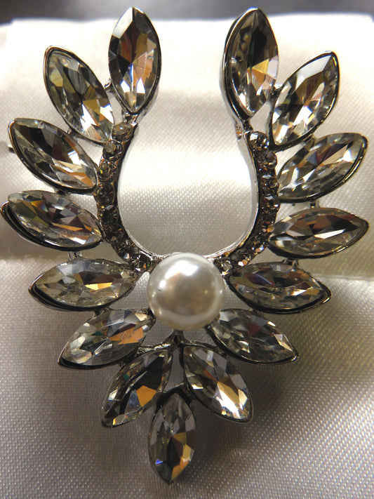 Clear Crystal & Pearl Horse Shoe Stock Tie Pin